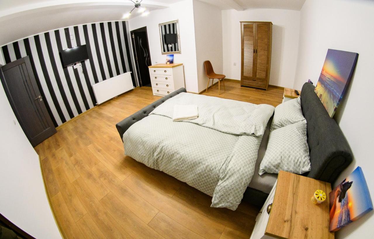 Ayana Central House ออราแด ภายนอก รูปภาพ